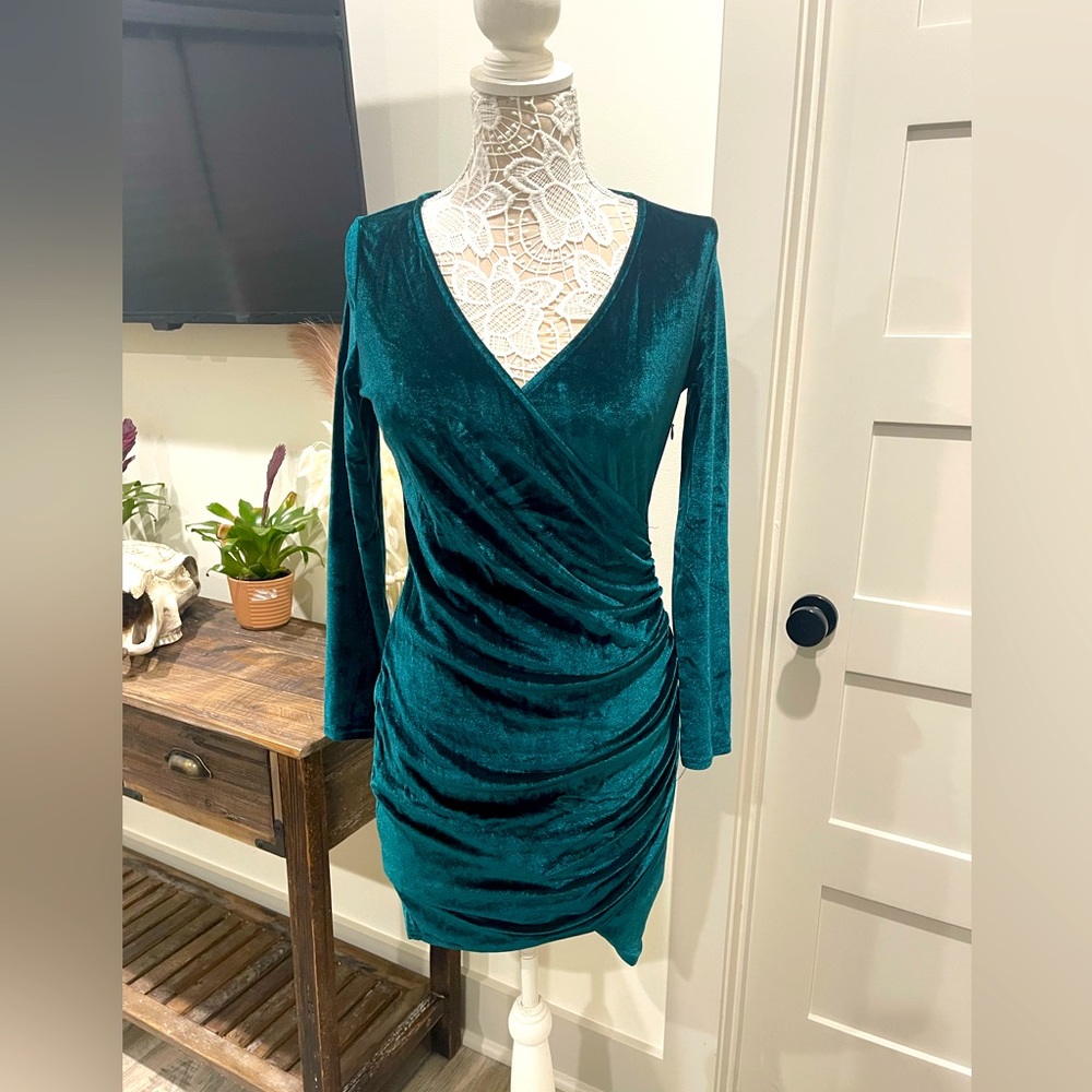 Women's Velvet Wrap V Neck Party Dress Long Sleeve Ruched